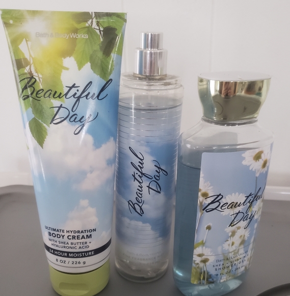 SOLD Beautiful day set - Picture 2 of 2